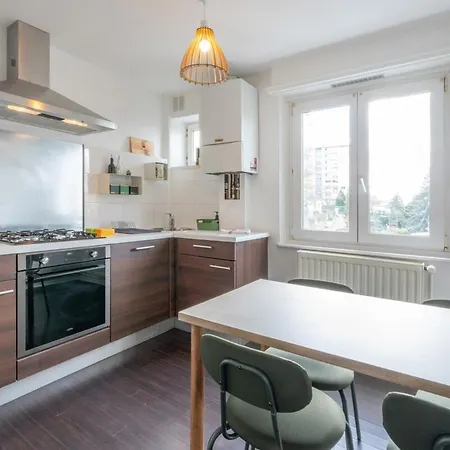 Apartamento Beautiful Free Parking Train Station *